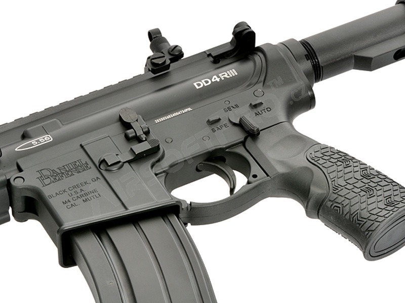 Pistola airsoft GBB DD4 RIII 16