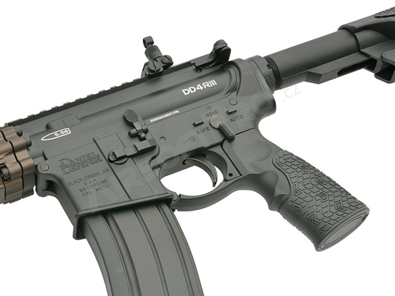 Pistola airsoft GBB DD4 RIII S 16