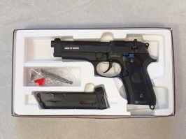 Pistola airsoft M9, full metal, blowback CO2 - Negra - NO FUNCIONAL [KJ Works]