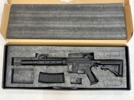 Rifle de airsoft M4 AR15 SilentOps 7