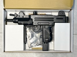 Airsoft subfusil Mini UZI, CO2 Blowback - negro - SERVISED [KWC]