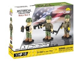 3 figuras con accesorios - Día D [Cobi]